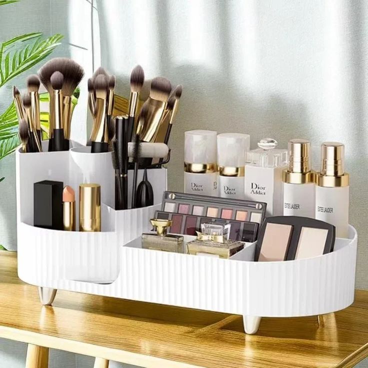 360° Rotating Makeup Organizer – Large Capacity Cosmetic Storage Box for Vanity